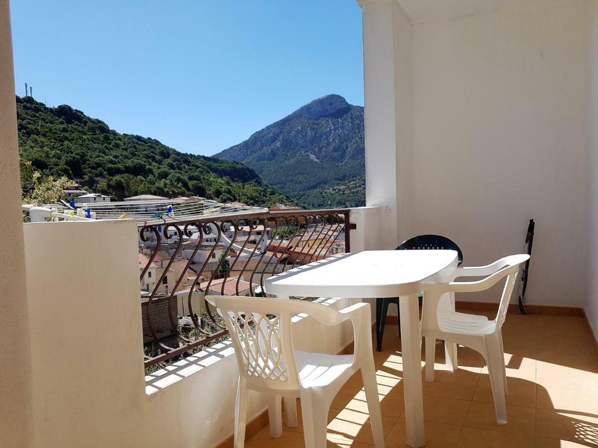 Su Pranu Onifai Exterior foto